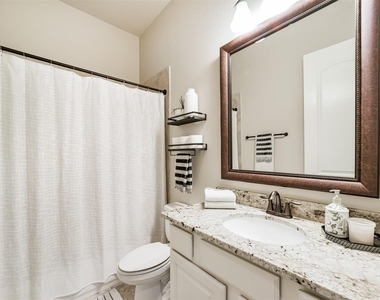 10918 Avery Arbor Lane - Photo Thumbnail 31