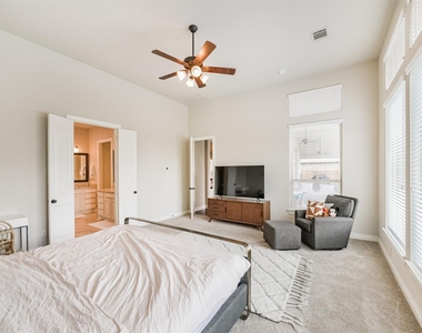 10918 Avery Arbor Lane - Photo Thumbnail 19