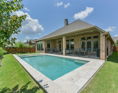 10918 Avery Arbor Lane - Photo Thumbnail 2
