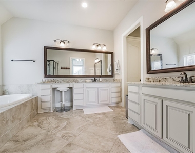 10918 Avery Arbor Lane - Photo Thumbnail 20