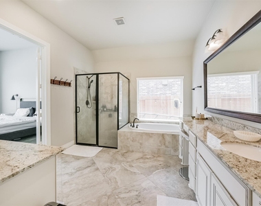 10918 Avery Arbor Lane - Photo Thumbnail 21