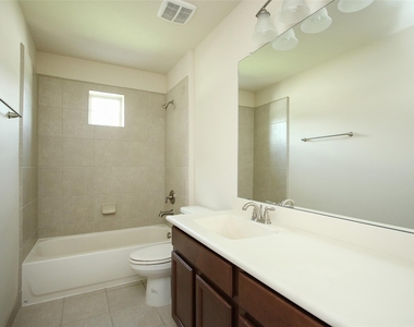 34 Estherwood Place - Photo Thumbnail 21