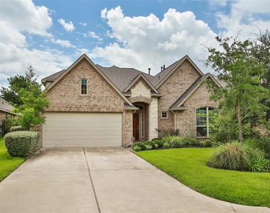 34 Estherwood Place - Photo Thumbnail 1