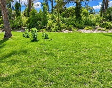 304 Mcarthur Blvd - Photo Thumbnail 4