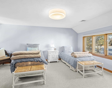 281 Davidson - Photo Thumbnail 15