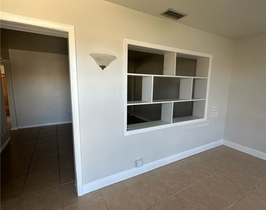 330 Palmetto Drive - Photo Thumbnail 9