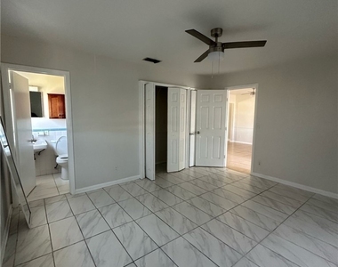 330 Palmetto Drive - Photo Thumbnail 12