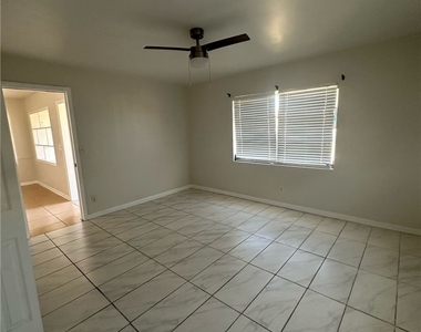 330 Palmetto Drive - Photo Thumbnail 13