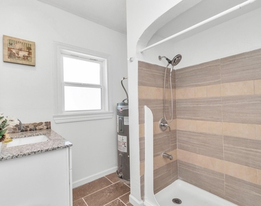 915 8th Street - Photo Thumbnail 32