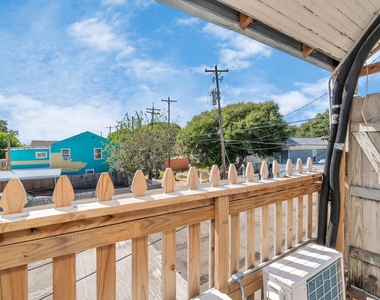 915 8th Street - Photo Thumbnail 41