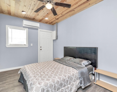 915 8th Street - Photo Thumbnail 28