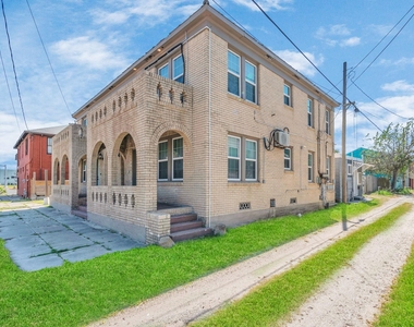 915 8th Street - Photo Thumbnail 42
