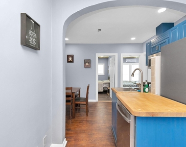 915 8th Street - Photo Thumbnail 13