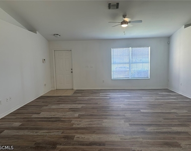 2148 Nw 21st Place - Photo Thumbnail 10