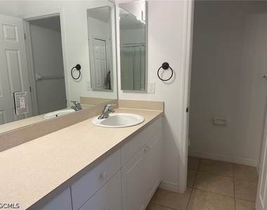 2148 Nw 21st Place - Photo Thumbnail 18