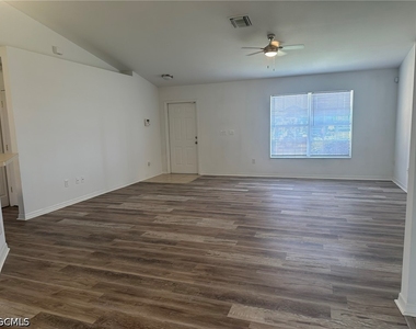 2148 Nw 21st Place - Photo Thumbnail 8
