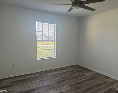 2148 Nw 21st Place - Photo Thumbnail 11