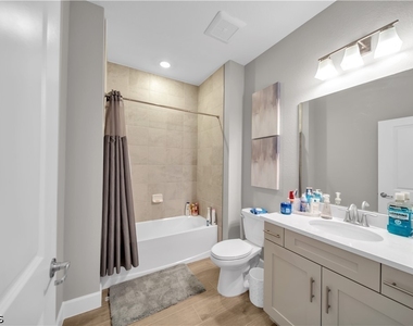 16578 Ridgeview Circle - Photo Thumbnail 24