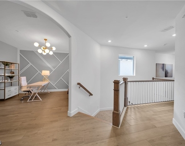 16578 Ridgeview Circle - Photo Thumbnail 23