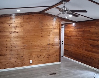 8458 Sweetleaf Ln Unit A Lane - Photo Thumbnail 5
