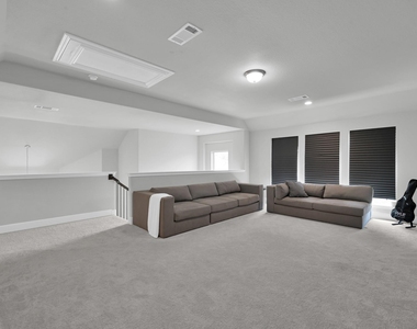 10053 Preserve Way - Photo Thumbnail 28