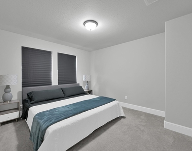 10053 Preserve Way - Photo Thumbnail 30