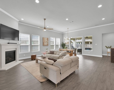 10053 Preserve Way - Photo Thumbnail 11
