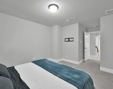 10053 Preserve Way - Photo Thumbnail 31