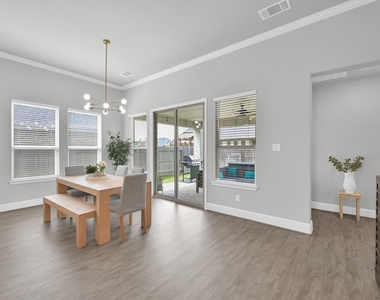 10053 Preserve Way - Photo Thumbnail 14