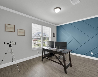 10053 Preserve Way - Photo Thumbnail 8