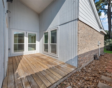 5050 Spring Forest Drive - Photo Thumbnail 19