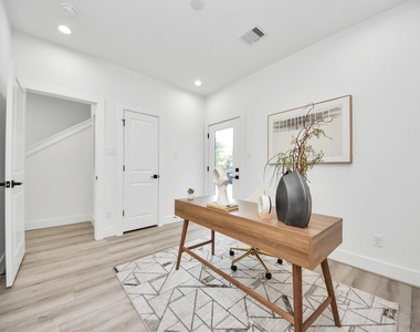 7723 Hammerly Boulevard - Photo Thumbnail 5