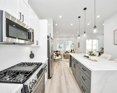 7723 Hammerly Boulevard - Photo Thumbnail 10
