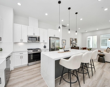 7723 Hammerly Boulevard - Photo Thumbnail 12