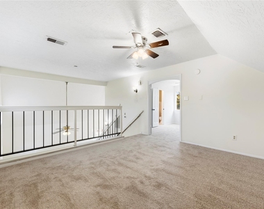 7526 Gulfbriar Place - Photo Thumbnail 12
