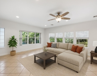 110 Lords Circle - Photo Thumbnail 5