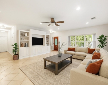 110 Lords Circle - Photo Thumbnail 4