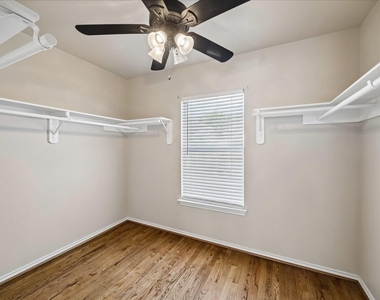 2635 Woodridge Cove Drive - Photo Thumbnail 28