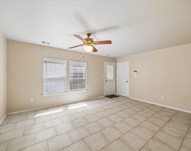 2635 Woodridge Cove Drive - Photo Thumbnail 14