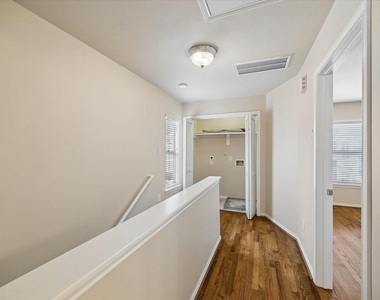 2635 Woodridge Cove Drive - Photo Thumbnail 21