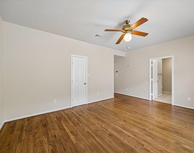 2635 Woodridge Cove Drive - Photo Thumbnail 24