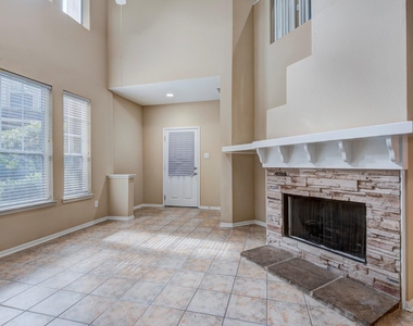 26 Stone Creek Place - Photo Thumbnail 6