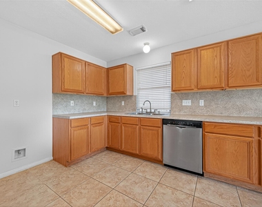 16414 Sylvan Dale Drive - Photo Thumbnail 18