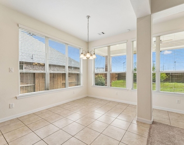 27943 Castle Park Lane - Photo Thumbnail 22
