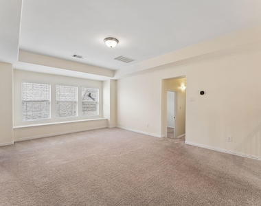 27943 Castle Park Lane - Photo Thumbnail 33