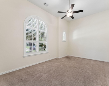 27943 Castle Park Lane - Photo Thumbnail 13