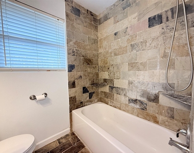 3114 Norris Drive - Photo Thumbnail 24