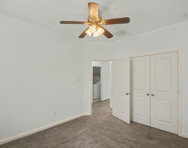 3413 Omega Street - Photo Thumbnail 5
