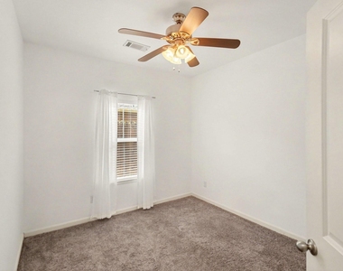 3413 Omega Street - Photo Thumbnail 4