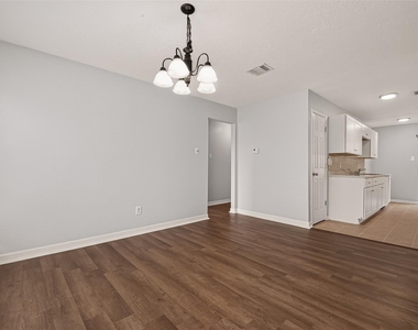 1414 Elkwood Drive - Photo Thumbnail 10